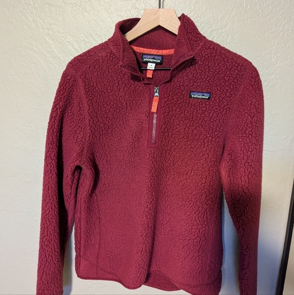 Patagonia Women's Fleece Jacket - Cranberry red. - Picture 1 of 3